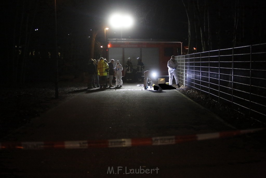 Mord Koeln Ostheim KVB Haltestelle Autobahn P02.JPG